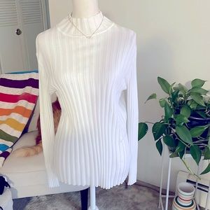 Cable & Gauge X-Large large White short loose turtle neck